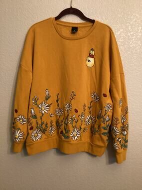 Our Universe Disney Winnie the Pooh Wildflower Crewneck - BoxLunch Exclusive M